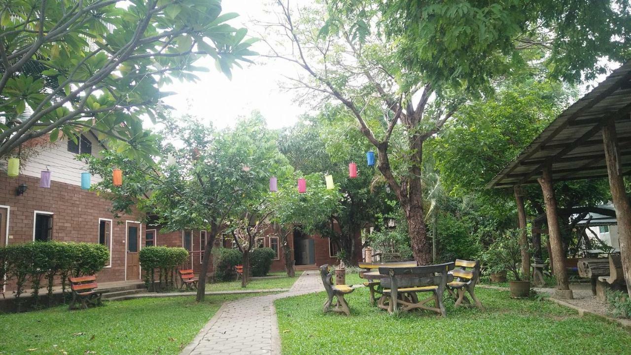 Gongkaew Huenkum Hotel Chiang Mai Luaran gambar